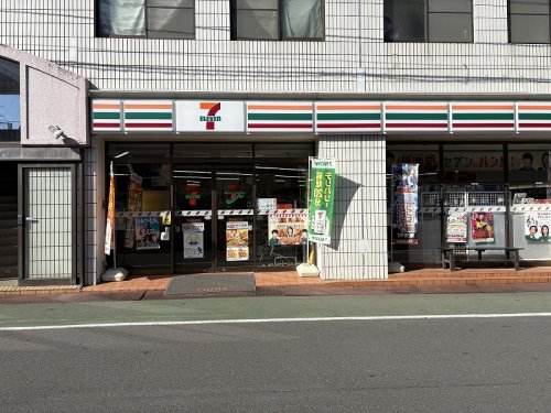 コンビニ　セブンイレブン 東中神駅北口店（コンビニ）まで166m
