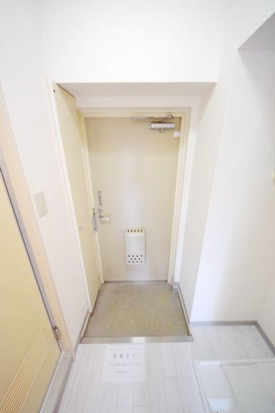 玄関　★お部屋探しは株式会社タウンハウジング東京まで★