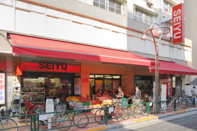 スーパー　西友高田馬場店（スーパー）まで676m