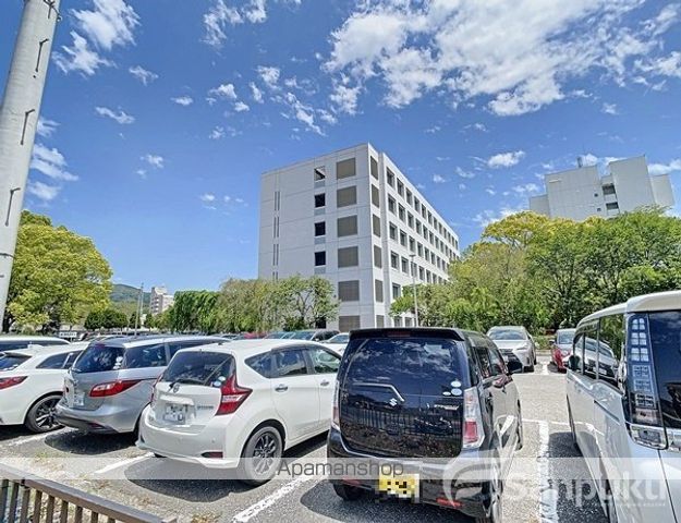 病院　愛媛大学医学部附属病院（病院）まで892m