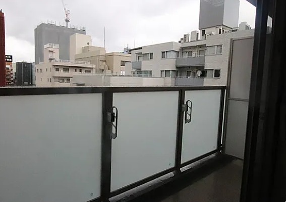 バルコニー　※別部屋の参考写真となります