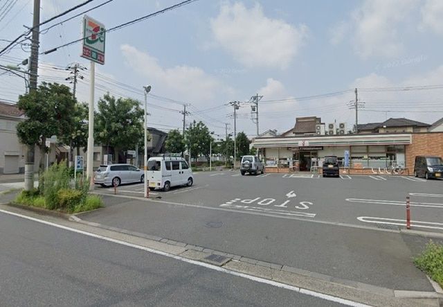 コンビニ　セブンイレブン東浦和7丁目店（コンビニ）まで560m