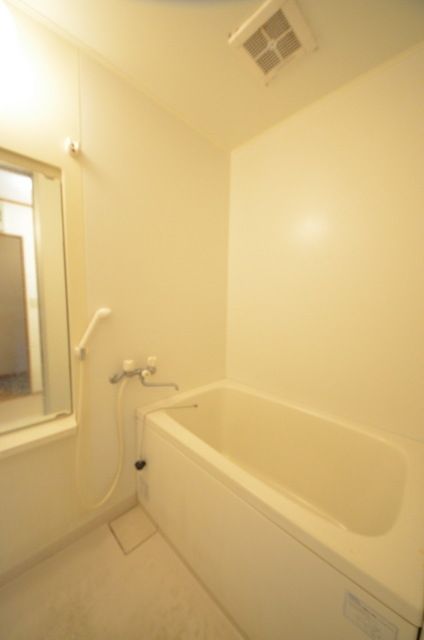 バス・シャワールーム　別部屋参考写真