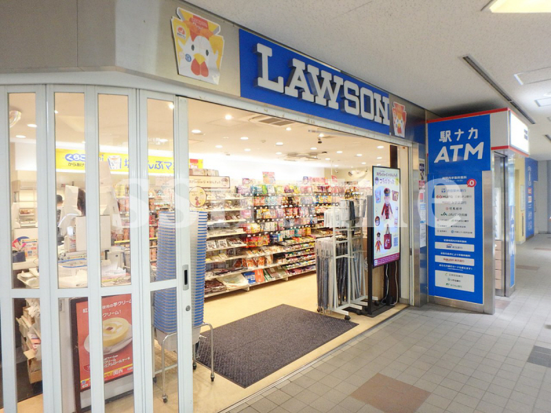 コンビニ　ローソンHA阪急六甲店（コンビニ）まで255m