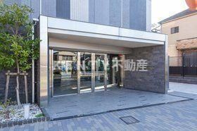 エントランス　清潔なエントランスです