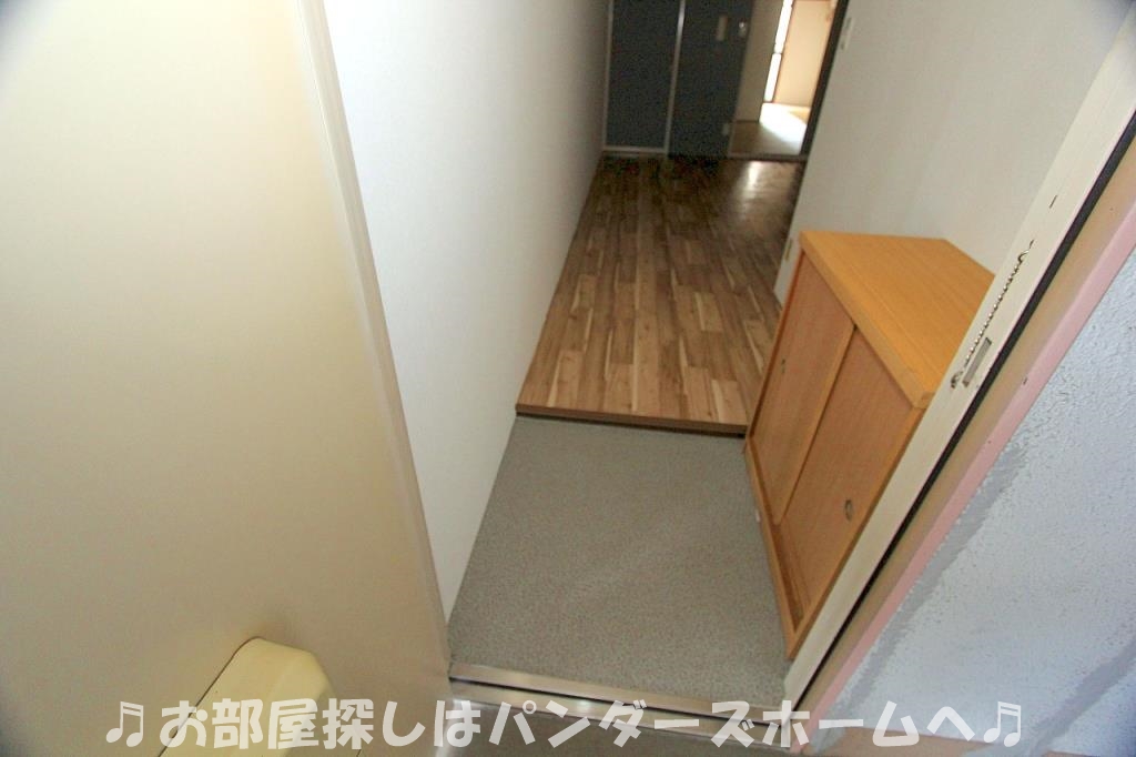 香里ロイヤルプラザの玄関写真
