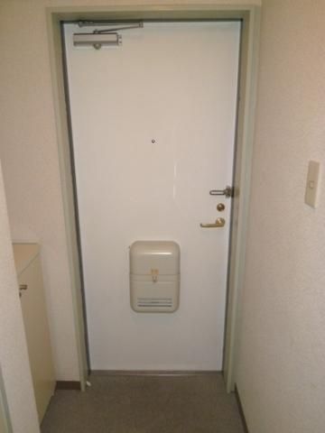 玄関　★タウンハウジング鷺沼店まで→ＴＥＬ0448706656★