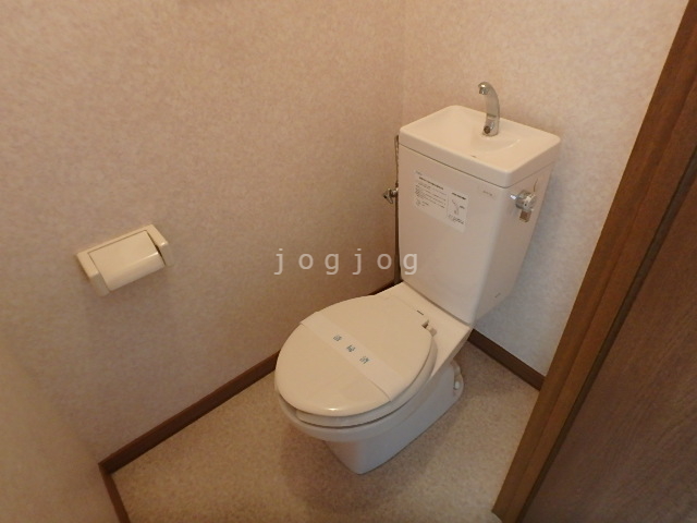 トイレ　当社サービスセンターで温水洗浄便座の設置承ります★