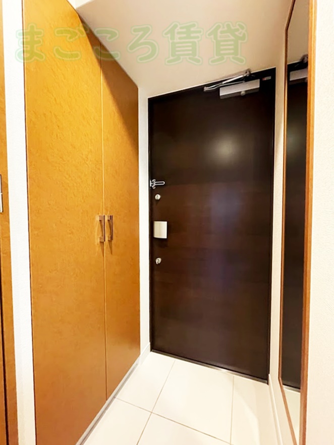 リーガル京町堀IIの玄関写真
