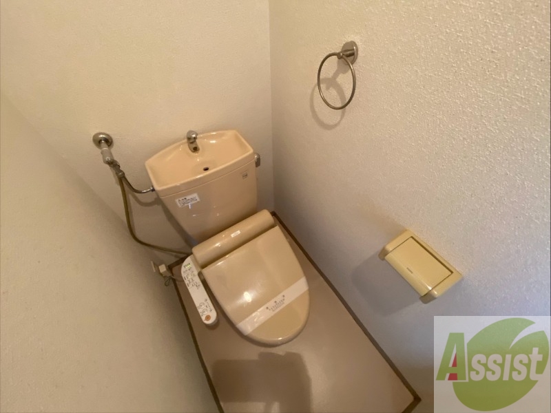 トイレ　トイレです。ウォシュレット付を探している方、おすすめです。