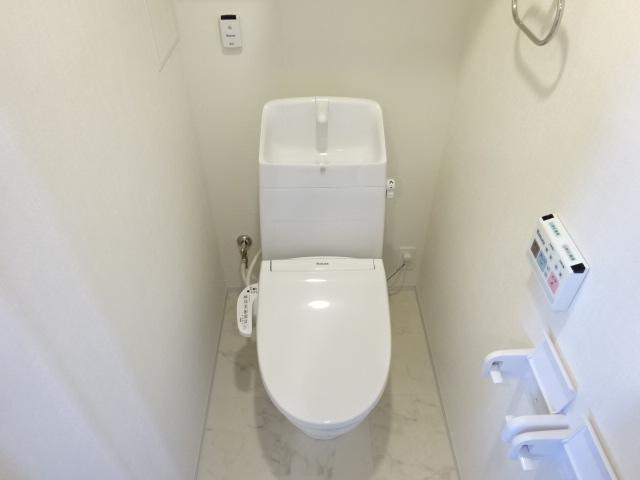 トイレ　シャワー付トイレ