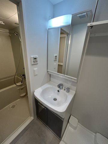 洗面設備　忙しい朝には欠かせない洗面所です