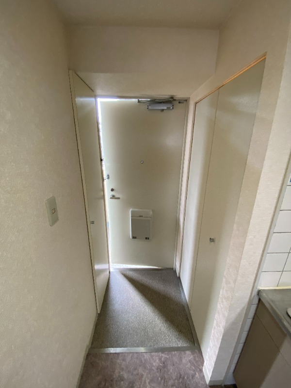 玄関　別号室