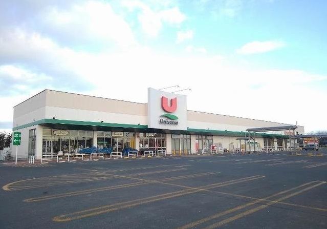 スーパー　ユニバース八戸ニュータウン店（スーパー）まで600m