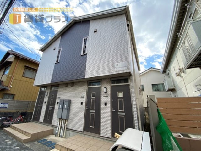 建物外観　外階段の無いスタイリッシュなアパートです。