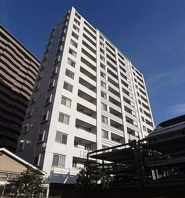 建物外観　オートロック完備