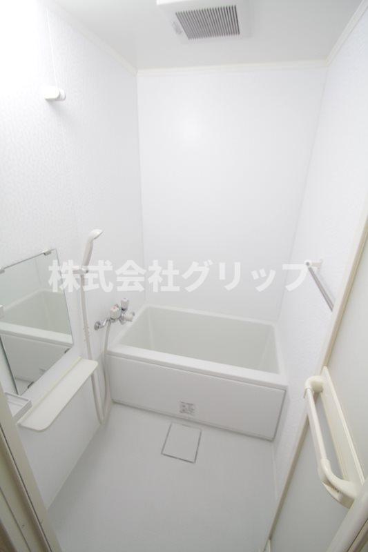 横浜平沼ダイカンプラザIIIの風呂写真