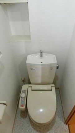 トイレ　トイレもきれいです