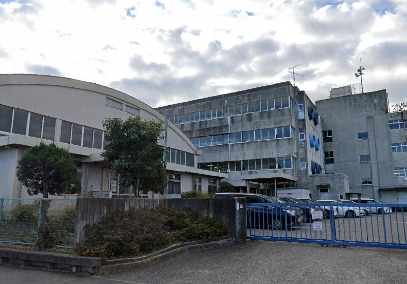 小学校　三郷市立前谷小学校（小学校）まで600m