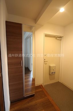 玄関　※他部屋参照・現況優先