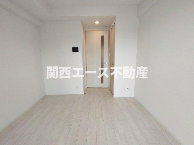 CREST TAPP 大阪EASTの居間写真