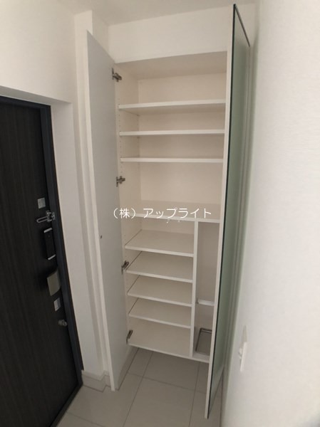 その他設備　シューズボックス