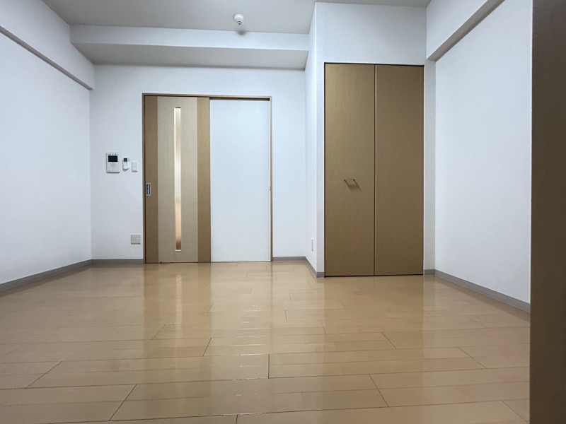 地下鉄御堂筋線 新大阪駅 徒歩7分 15階建 築19年の居間写真