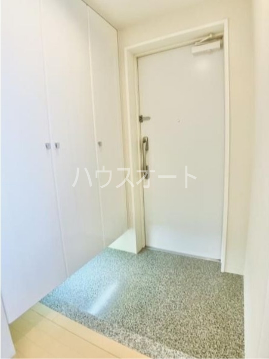 CASA文京動坂の玄関写真
