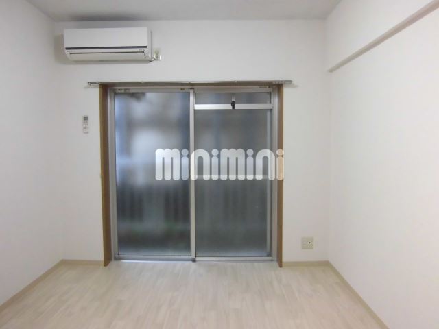 マンションセレスの居間写真