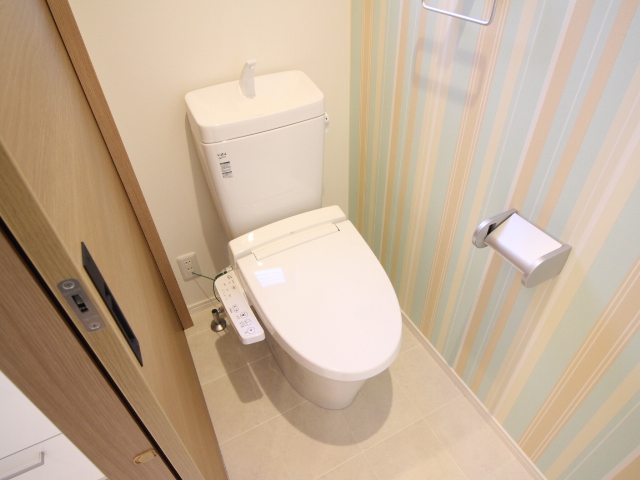 ＪＲ鹿児島本線 福工大前駅 徒歩2分 2階建 築10年のトイレ写真