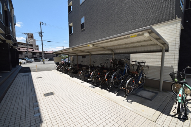 駐車場　駐輪場