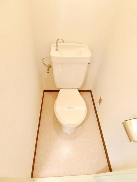 ＪＲ五日市線 拝島駅 徒歩4分 3階建 築41年のトイレ写真