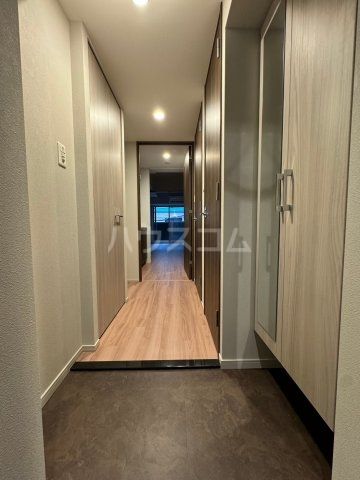 ライフフィールドなにわ本町RUELLEの玄関写真