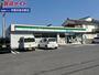 コンビニ　ファミリーマート伊賀上野桑町店（コンビニ）まで413m