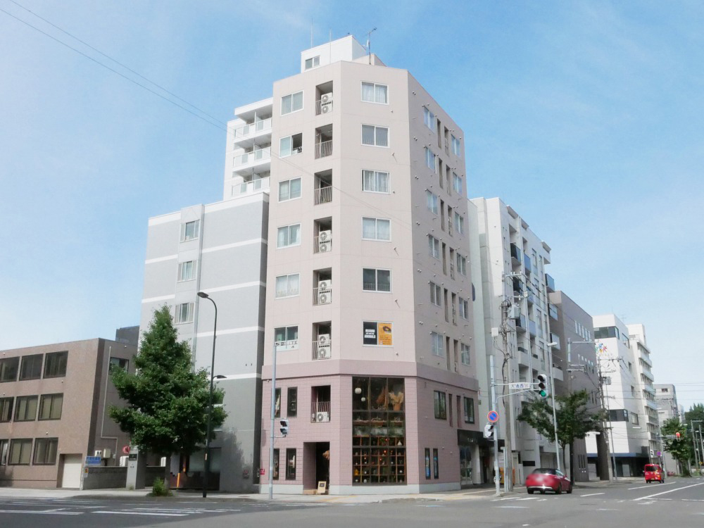 地下鉄東西線 西１８丁目駅 徒歩1分 築43年