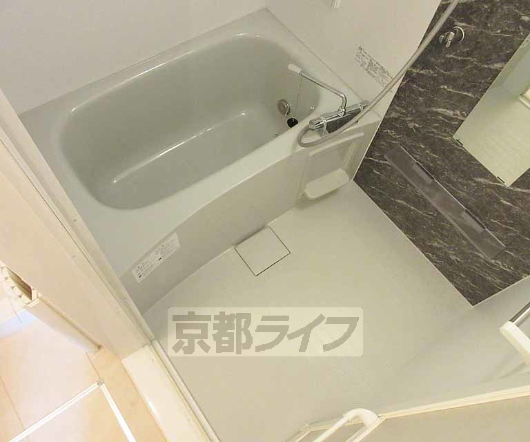 バス・シャワールーム　綺麗なバスルーム・