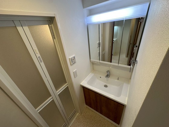 洗面設備　※別部屋の写真です