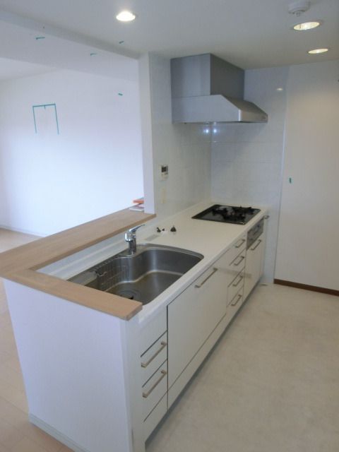 キッチン　グリル付３口ガスシステムキッチン・カウンターキッチン