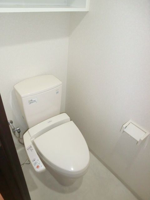 トイレ　ウォシュレット完備