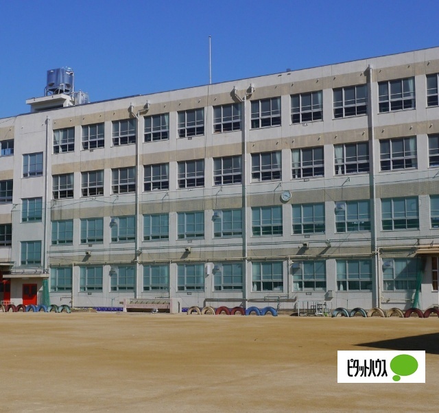 小学校　名古屋市立枇杷島小学校（小学校）まで545m