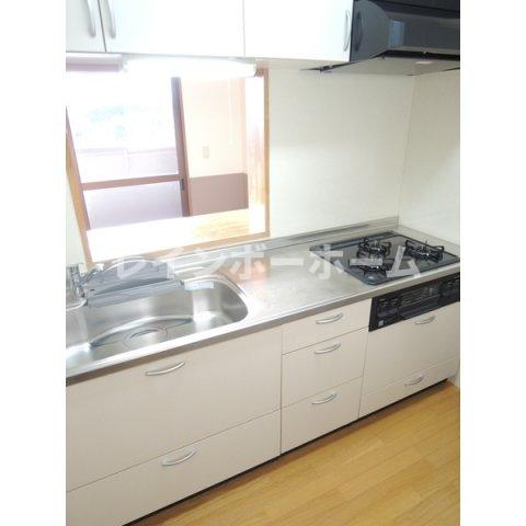 キッチン　同物件別号室参考写真です。