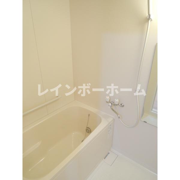 バス・シャワールーム　同物件別号室参考写真です。
