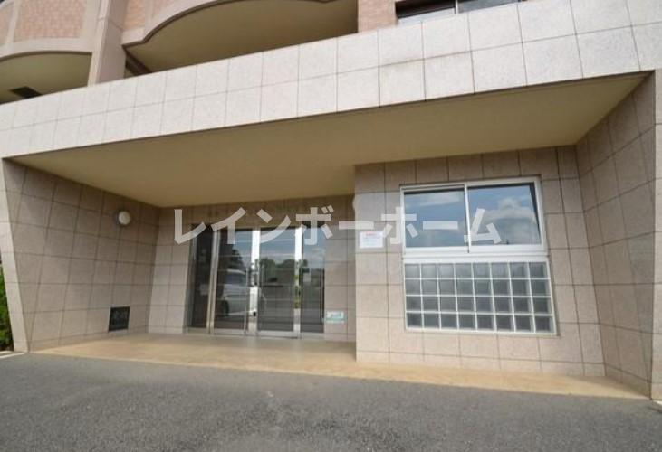 エントランス　同物件別号室参考写真です。