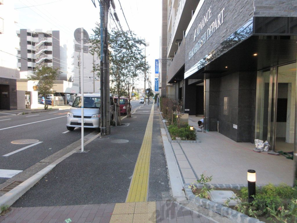 セキュリティ　前面道路