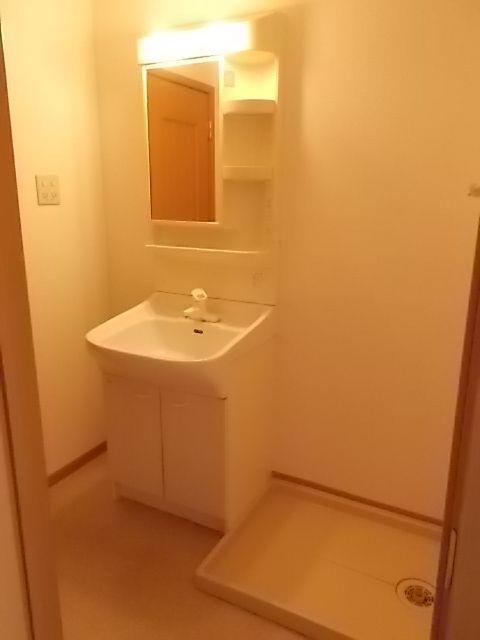 洗面設備　洗面台です。