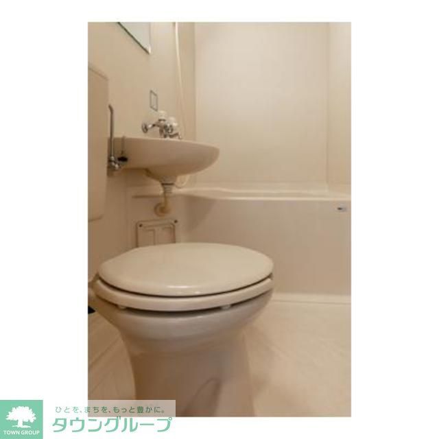 トイレ　※写真は同タイプ住戸です。