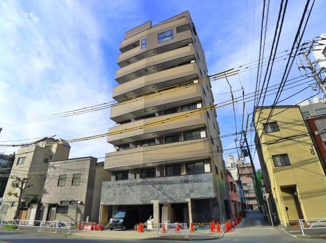Levante Ryogoku