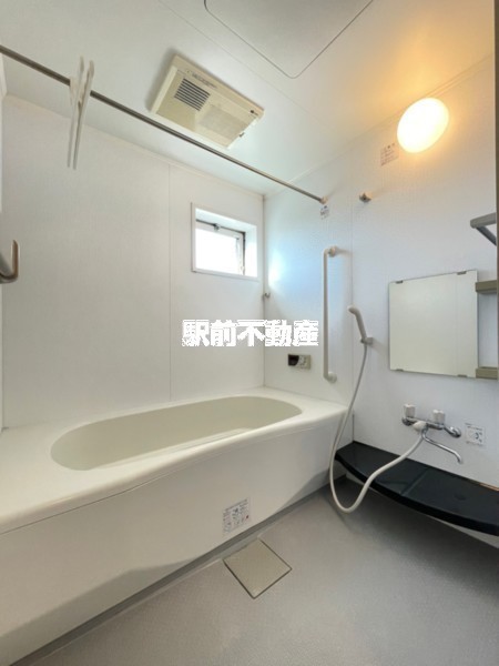 バス・シャワールーム　別部屋写真流用