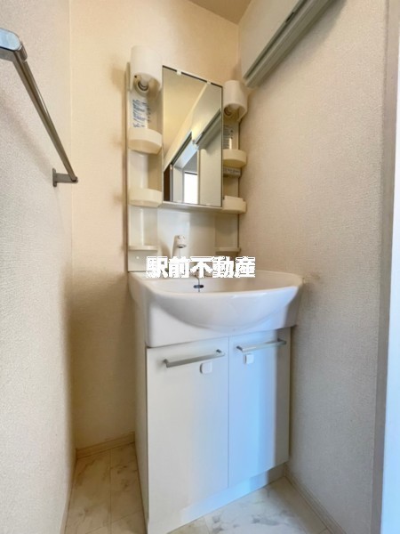洗面設備　別部屋写真流用