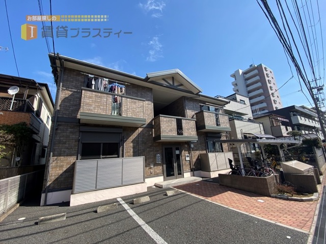 建物外観　目の前はイオンタウンお買い物も楽々！